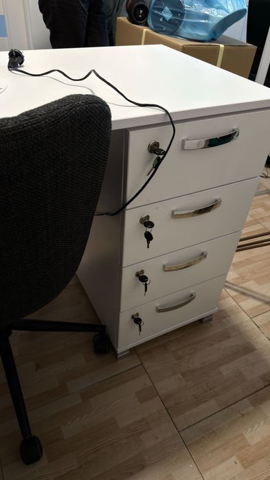 Mobilier salon manichiura