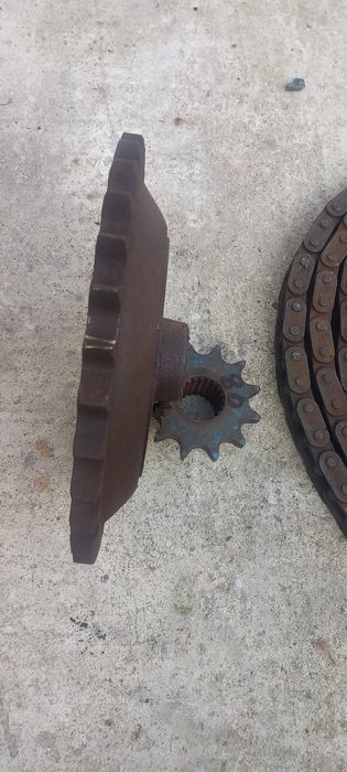 pinion troliu 16b 350 mm lant 16b troliu