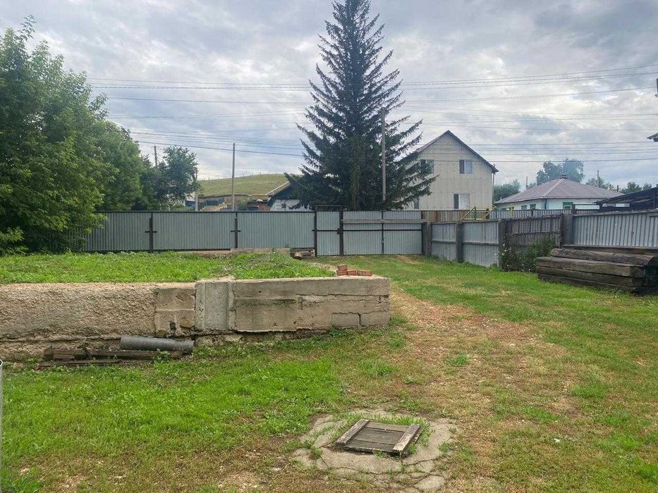 Продам участок с жилой времянкой