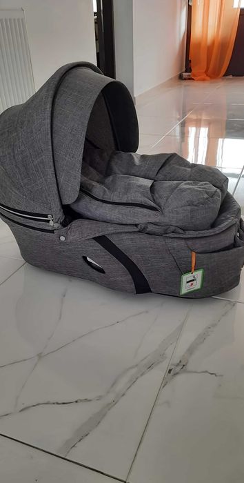 Stokke Xplory V6 3 în 1 + scoică Maxi Cosi Cabriofix + bază Isofix