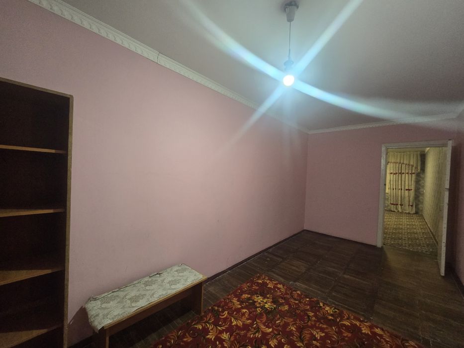 Zudlik bilan frunze massifda 2xonali kv ijaraga beriladi