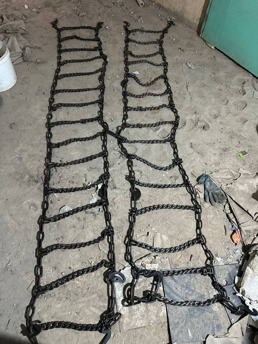 Цепи противобуксовочные, на грузовой авто (R 22,5) новые