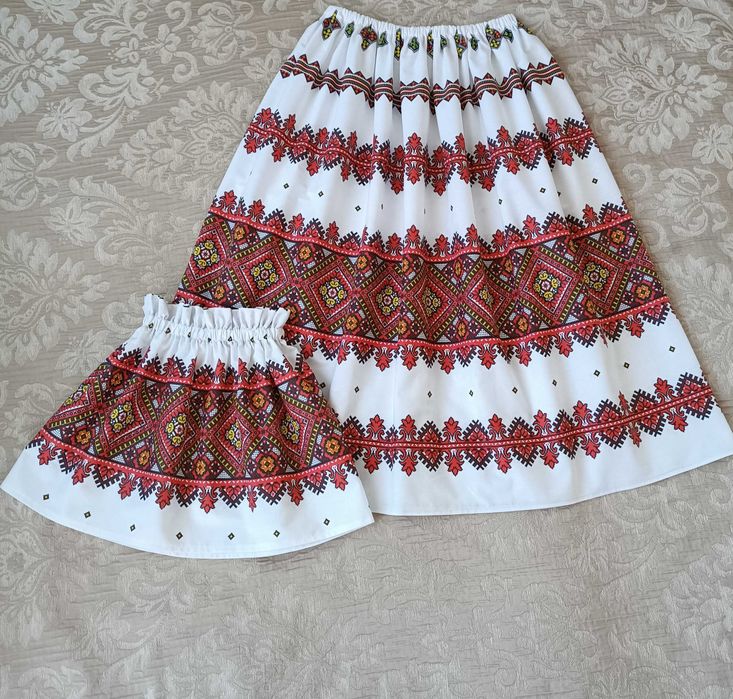Рокля с народни мотиви