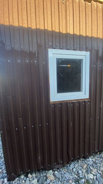 Продается будка .