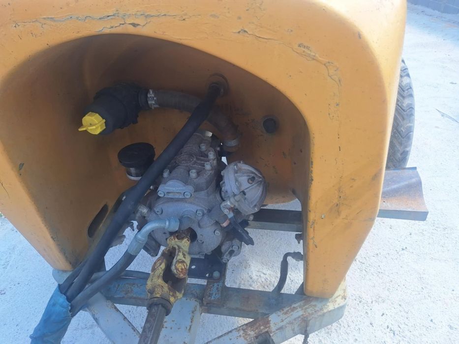 Прикачена Пръскачка