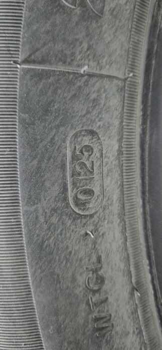 Продам шины б/у 5000 км пробег