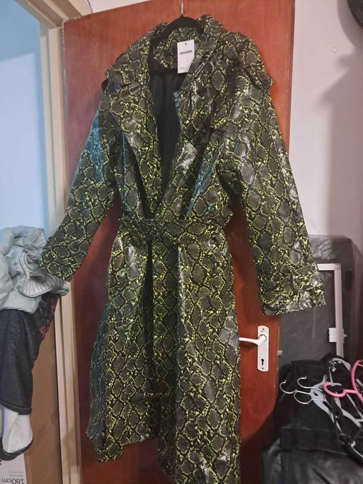 jacheta imitatie piele reptila