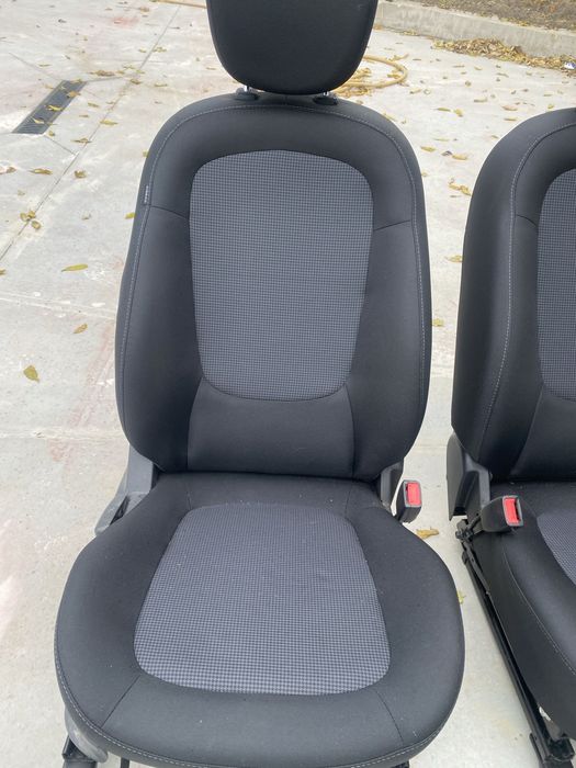 Седалки за хюндай и20