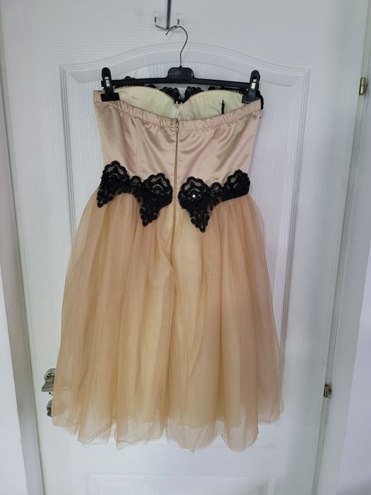 Vand rochii. De seara.