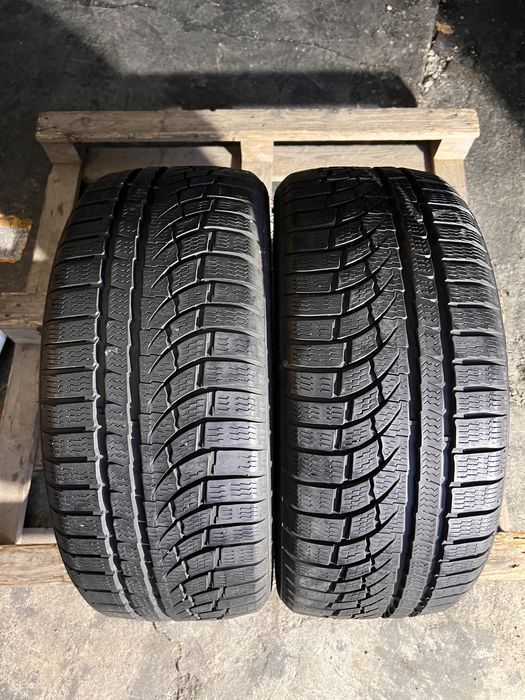 2 anvelope iarna 215/40/17 , Nokian , 6.8 mm