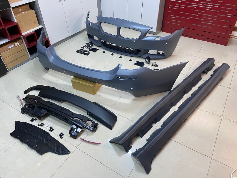 Body Kit BMW Seria 5 F10 2010-2013 Non Lci +Proiectoare Taiwan