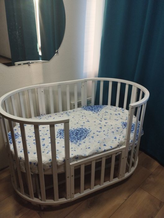 Продам детскую кроватку 5 в 1