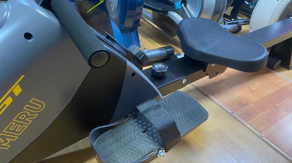 Гребной тренажер