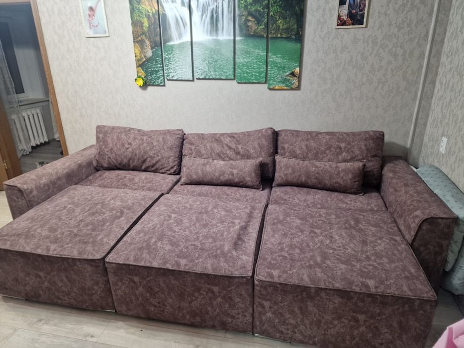 Продам деван за 80000