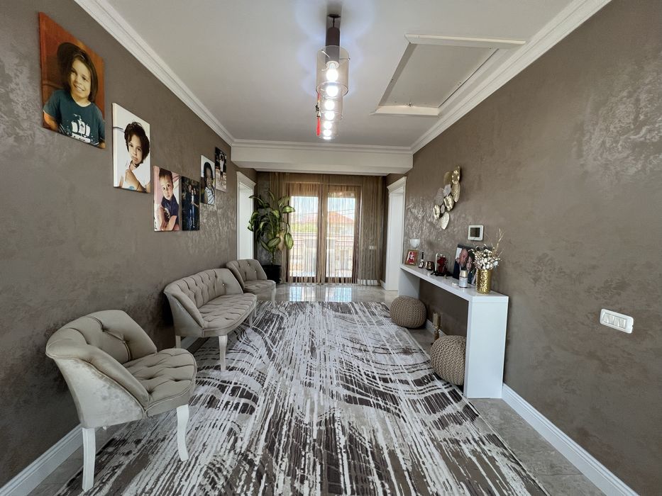 Vila LUX Berceni | 6 camere | UTILATA SI MOBIALATA - Ocazie UNICA