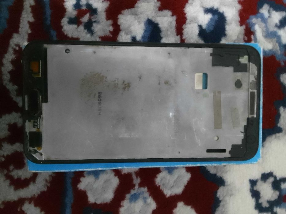 Самсунг J4 сотилади