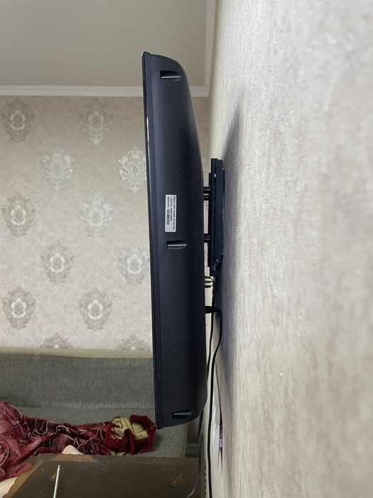 телевизор LG.