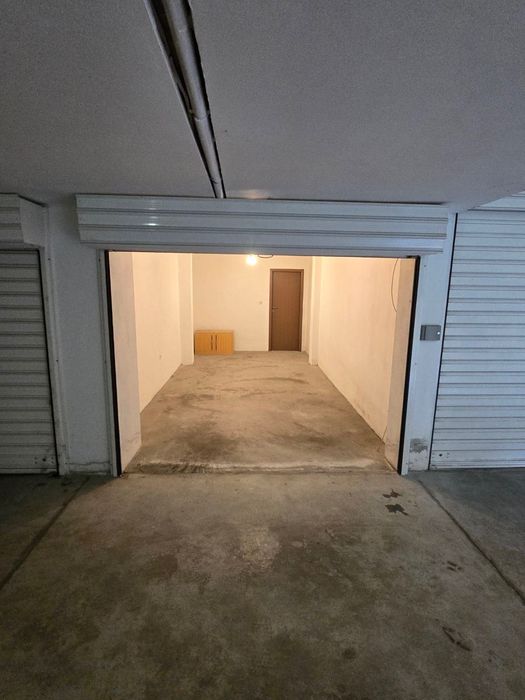 Дава се под наем Гараж / Паркомясто в Стара Загора, Център - 25 кв.м за 36906.15 € - Снимка #1
