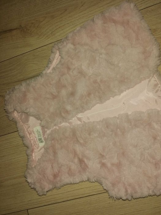 Нов розов пухен елек - р. 128