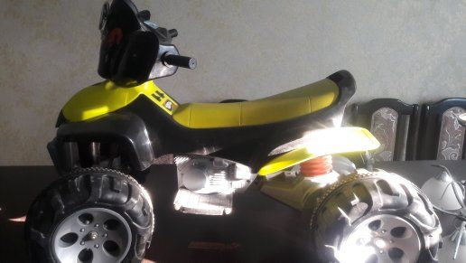 Машина квадрацикл детский