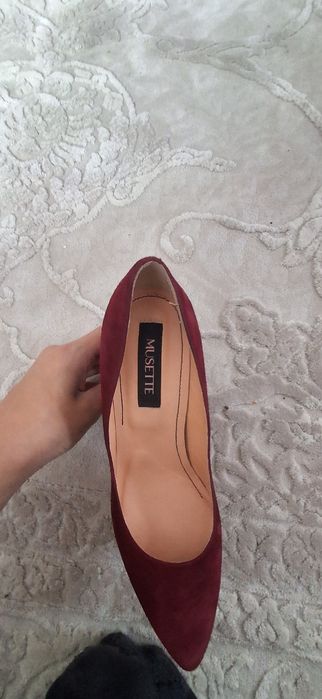 Musette pointed-toe stiletto