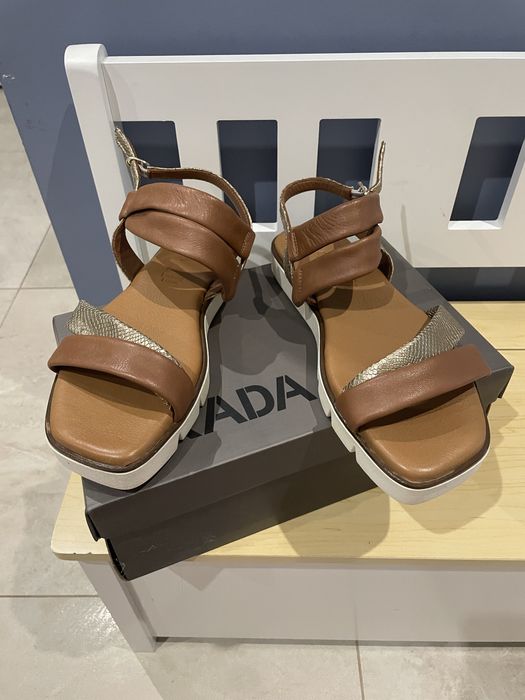 Дамски кожени сандали, 39