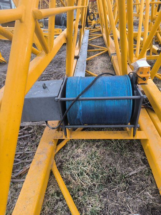 Башенный кран Дахан