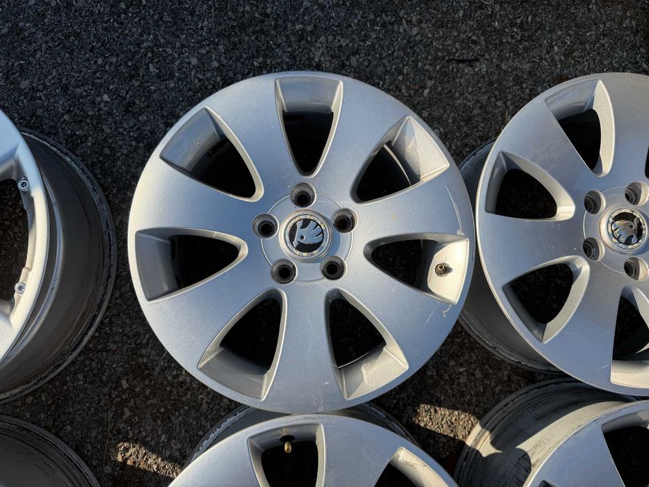 оригинални джанти за Шкода 7Jx16, 5x112x57.1, ET.45