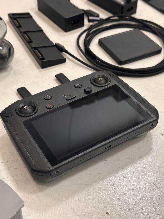 Продам дрон mavic 2s dji rc pro hdmi