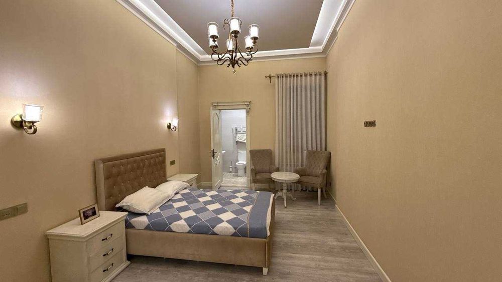 Махалля Ракатбоши. Продам 7 комнатный  3 уровневый дом на 7.42 сотках.