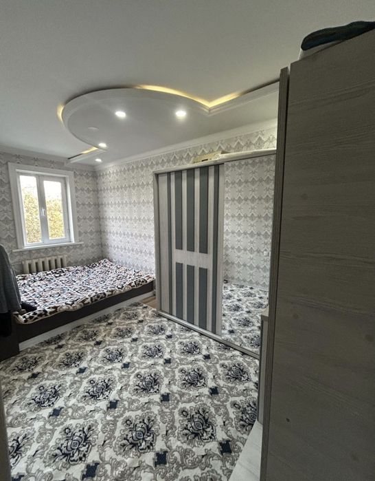 Себзорда срочно 3 хонали арзон нархда квартира сотилади