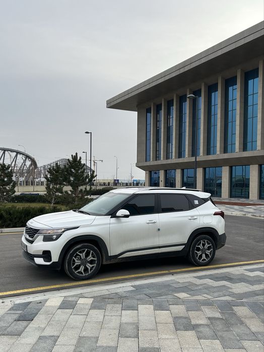 Kia Seltos, 2022 белый жемчуг