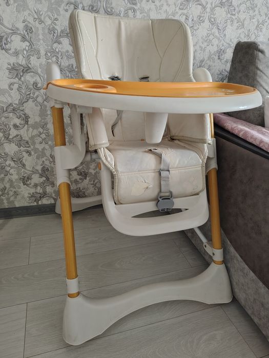 Стул для кормления