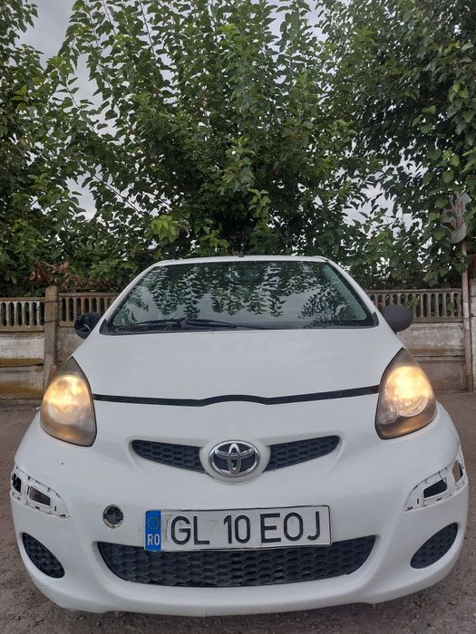 Faruri Toyota Aygo 2010
