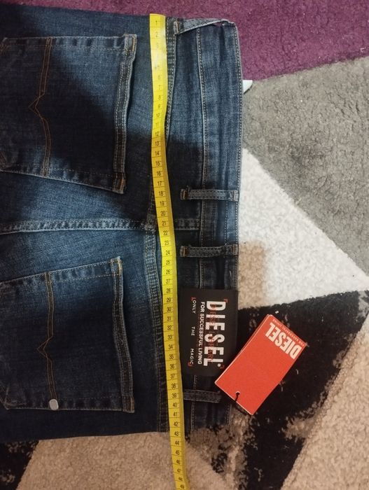 Blugi noi.Disel calitate.