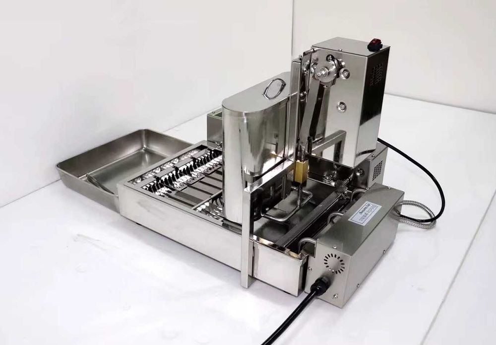 Гаранция ! Нова Автоматична машина за казанлъшки понички 4 дюзи