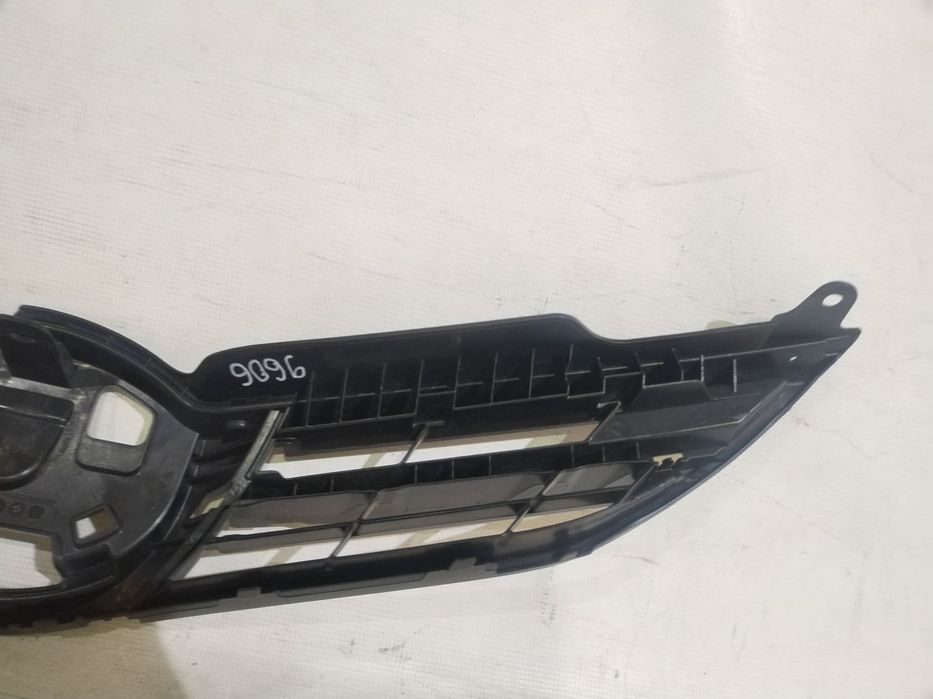 Grila radiator Toyota Auris, 2012, 2013, 2014, 2015.