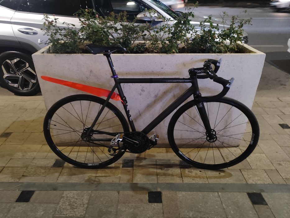 Fixed gear почти фул карбон