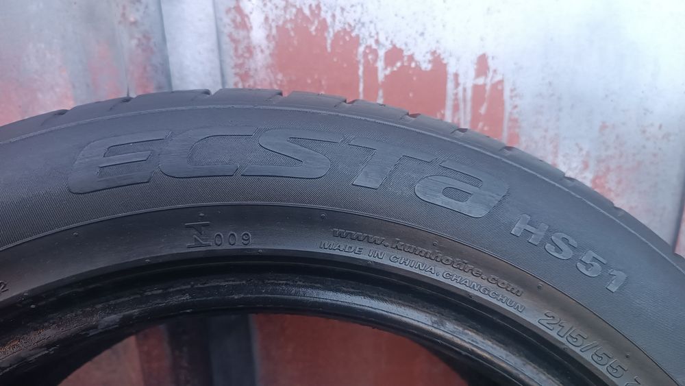 215/55/17 Kumho .