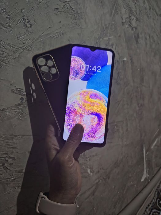 продаётся телефон