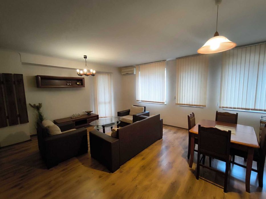 Дава се под наем Тристаен апартамент в Пловдив, Кършияка - 100 кв.м за 448.8 € - Снимка #2