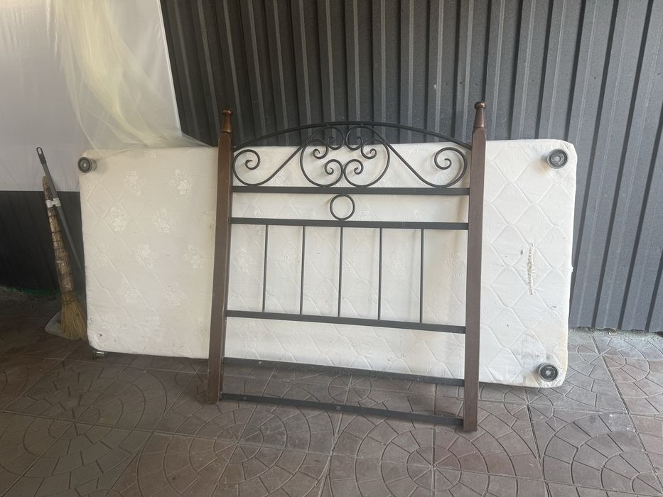 Продам кровать односпалка