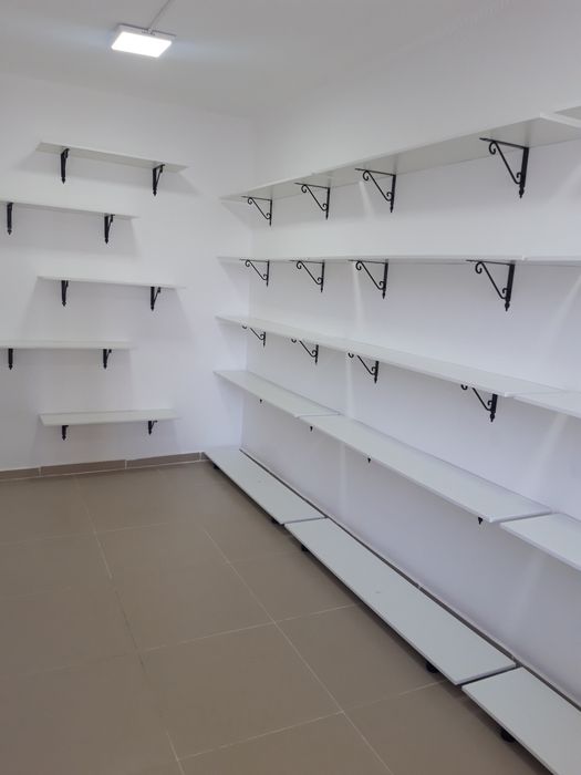 Стеллажи настенные полки белые