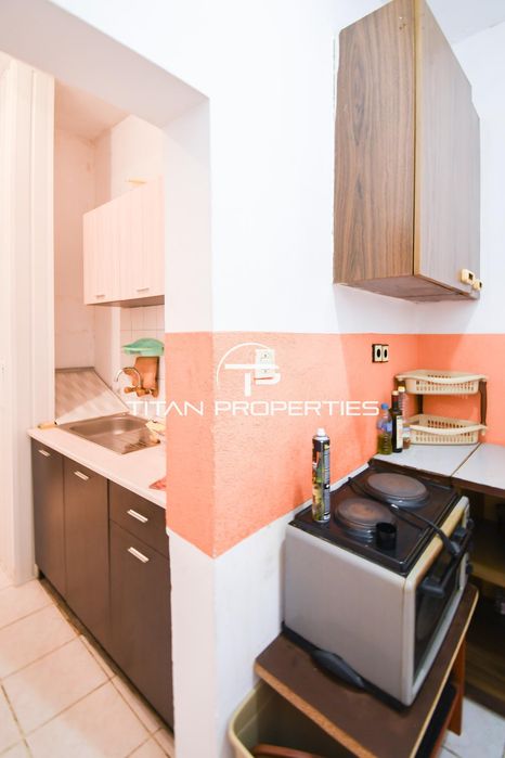 Дава се под наем Тристаен апартамент в София, Гоце Делчев - 76 кв.м за 598.23 € - Снимка #3