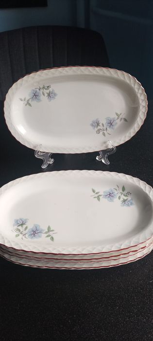 Български порцелан на Изида