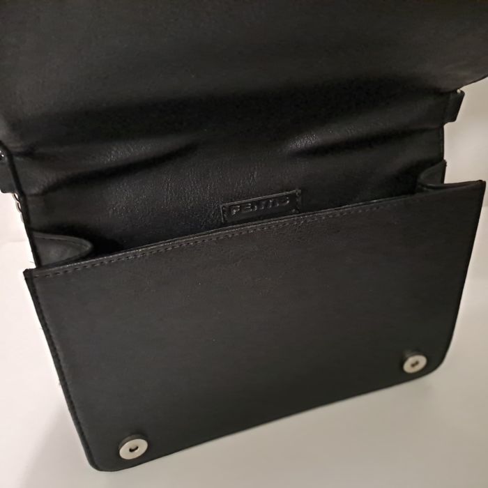 Дамска чанта през рамо