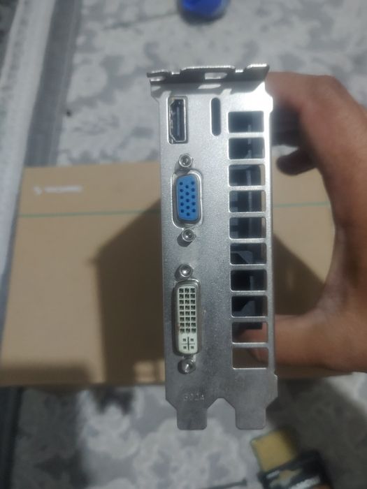 Inno3D GTX 550 ti GDDR5 192bit 1024Mb 1Gb