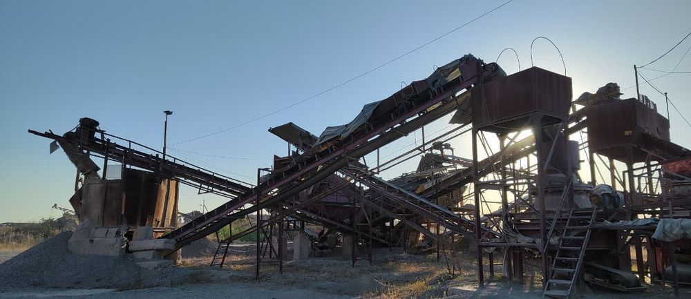 Продаётся готовый бизнес — трёх конусный дробильный завод