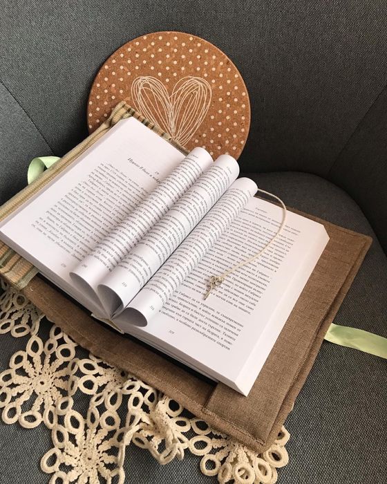 подвързия за книга