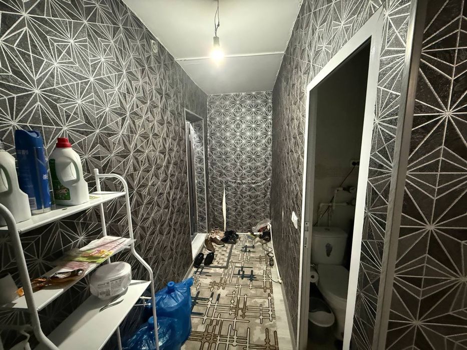 Шинам ва кулай 2 хонали уй тезда сотилади